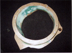 Основное опорное кольцо басовиков: сверху и снизу MDF, посредине - шпатлевка